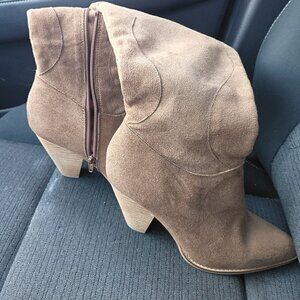 Size 9 western boot